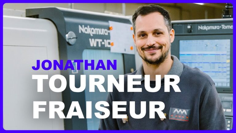 Jonathan, tourneur sur commande numérique chez Avenir Mécanique, présente son métier d'usinage de précision dans l'atelier